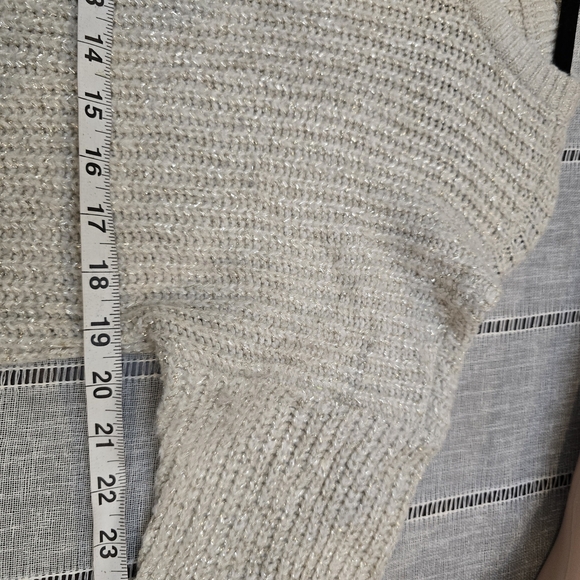 Abercrombie & Fitch Women's Light Gray Sweater - Picture 6 of 10